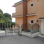 شقة In Dramalj- Mit Balkon Und Meerblick By Interhome دْغاماي
