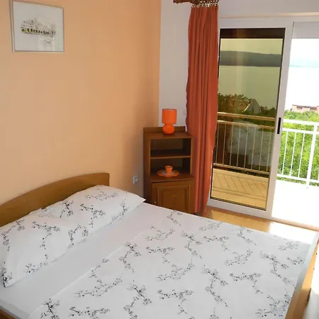 In Dramalj- Mit Balkon Und Meerblick By Interhome شقة دْغاماي