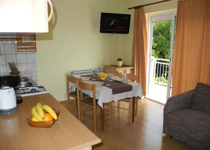 In Dramalj- Mit Balkon Und Meerblick By Interhome 아파트 *