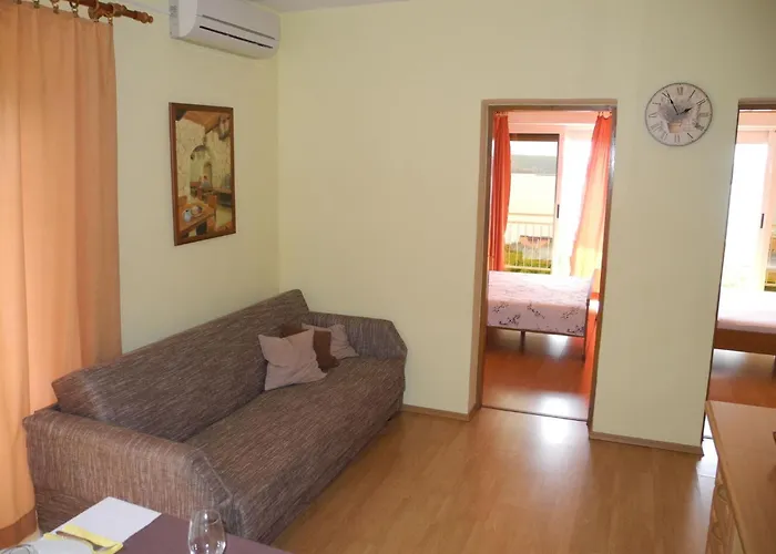 In Dramalj- Mit Balkon Und Meerblick By Interhome