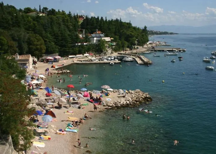 In Dramalj- Mit Balkon Und Meerblick By Interhome